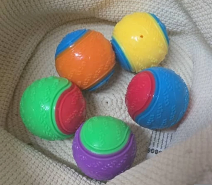 Pelota Chillona Dura's foto | Free of Lice |  BizneCubano