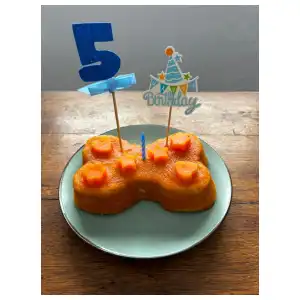 Pasteles de cumpleaños 100% Naturales según el gusto por encargo. miniatura 2